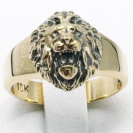 chevalière tête de lion en or