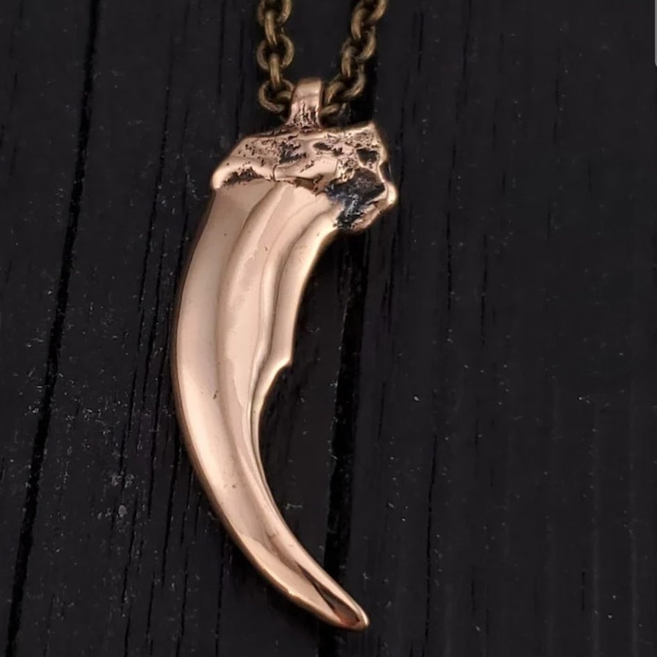 Pendentif Griffe De Dragon En Os Et Jade - 46-50 Cm, Artisanal, Neuf Sans Emballage