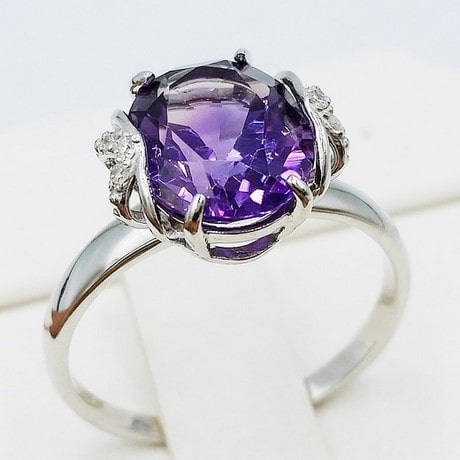 Or blanc 18 carats