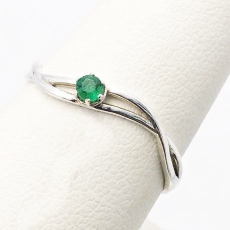 Or blanc 18 carats - Émeraude
