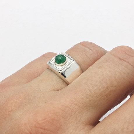 Bague émeraude cabochon