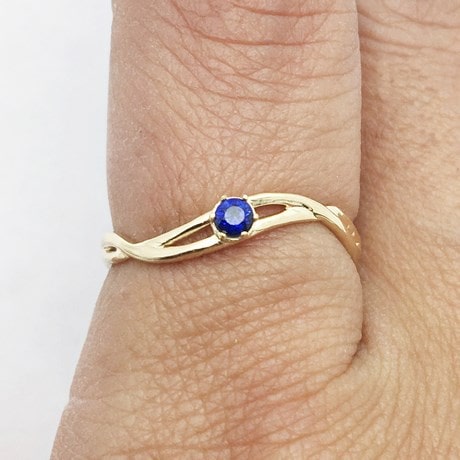 Or jaune 18 carats - Saphir