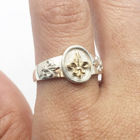 Bague Fleur de Lys - Main Image