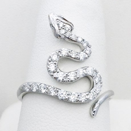 Or blanc 18 carats