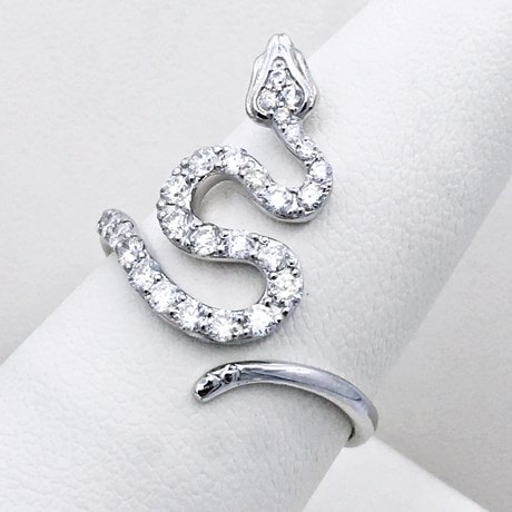 Or blanc 18 carats