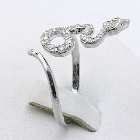 Or blanc 18 carats