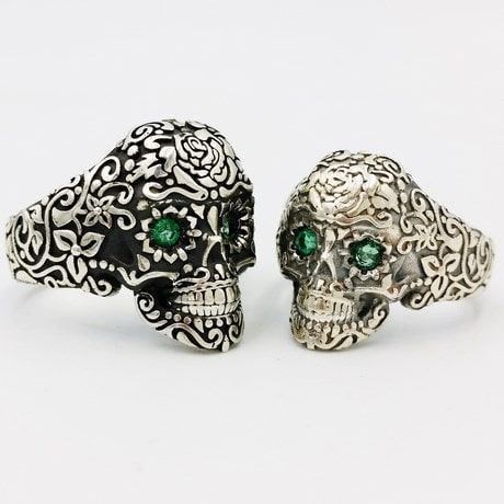 bague tête de mort mexicaine calavera - Avec Émeraudes