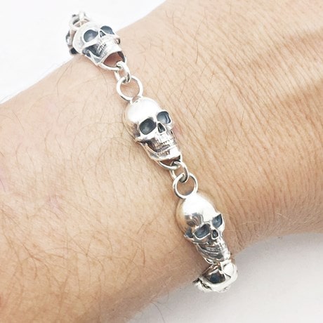 Bracelet tête de mort pour femme en argent