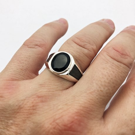 bague pierre noire