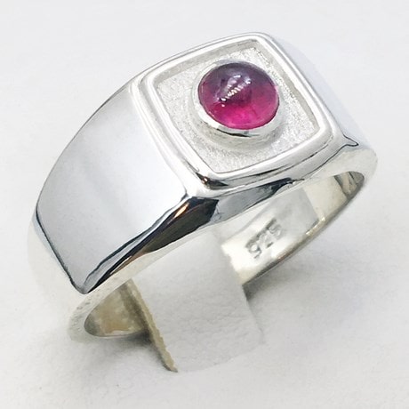 Chevaliere_rubis_homme