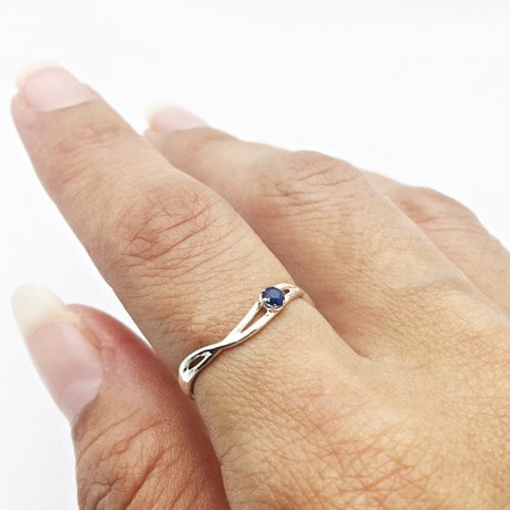 Or blanc 18 carats - Saphir