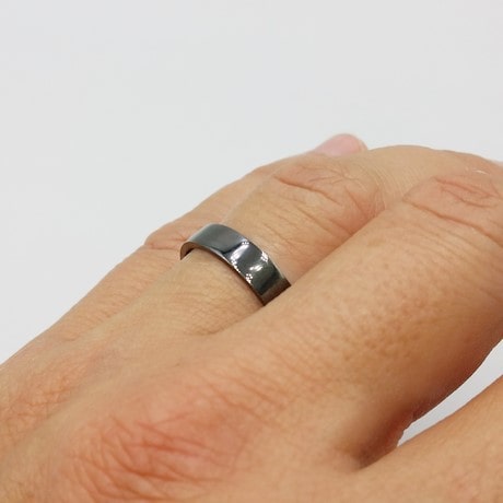 alliance ruban or noir pour homme