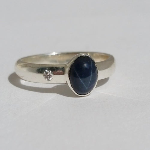 bague saphir étoilé bleu