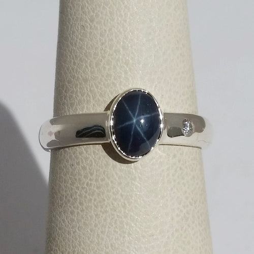 bague saphir étoilé bleu