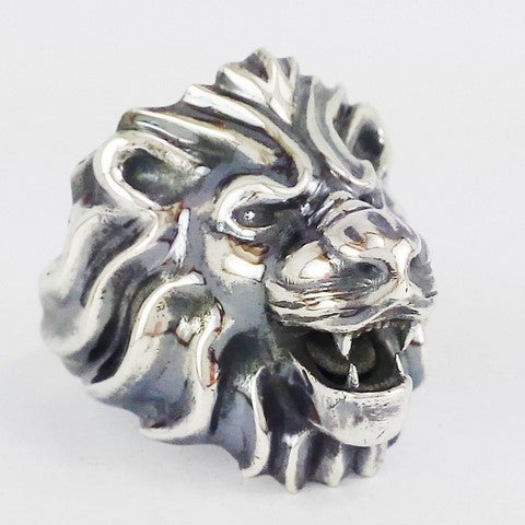 Bague tête de lion pour homme - Main Image