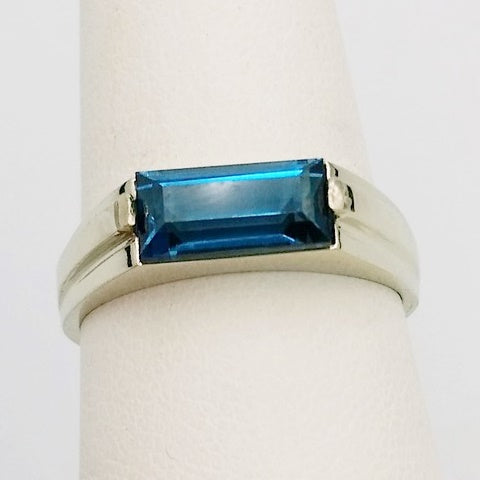 Bague Chevalière Homme Acier Et Pierre Toute Noir Feuille De Cannabis