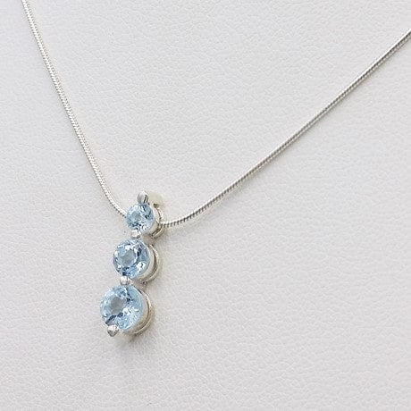 Or blanc 18 carats