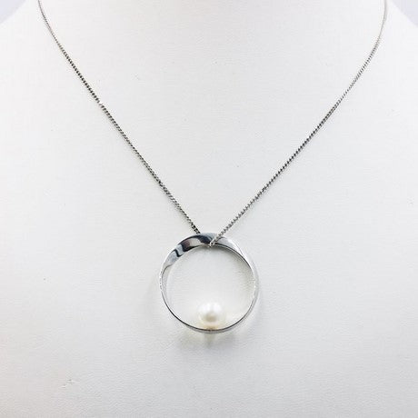 Or blanc 18 carats