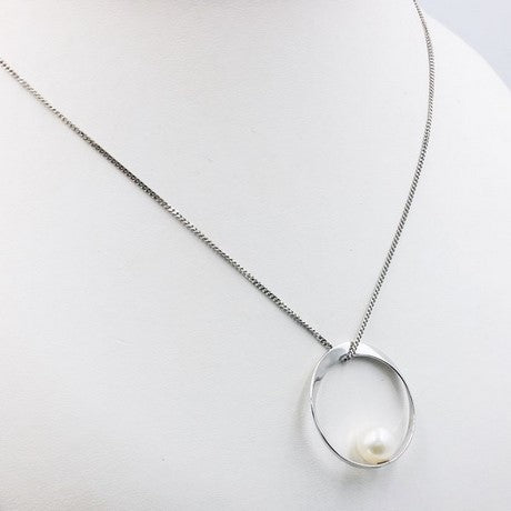 Or blanc 18 carats